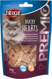 Лакомство для кошек Trixie Ducky Hearts с утиной грудкой и минтаем, 50 г (42705)